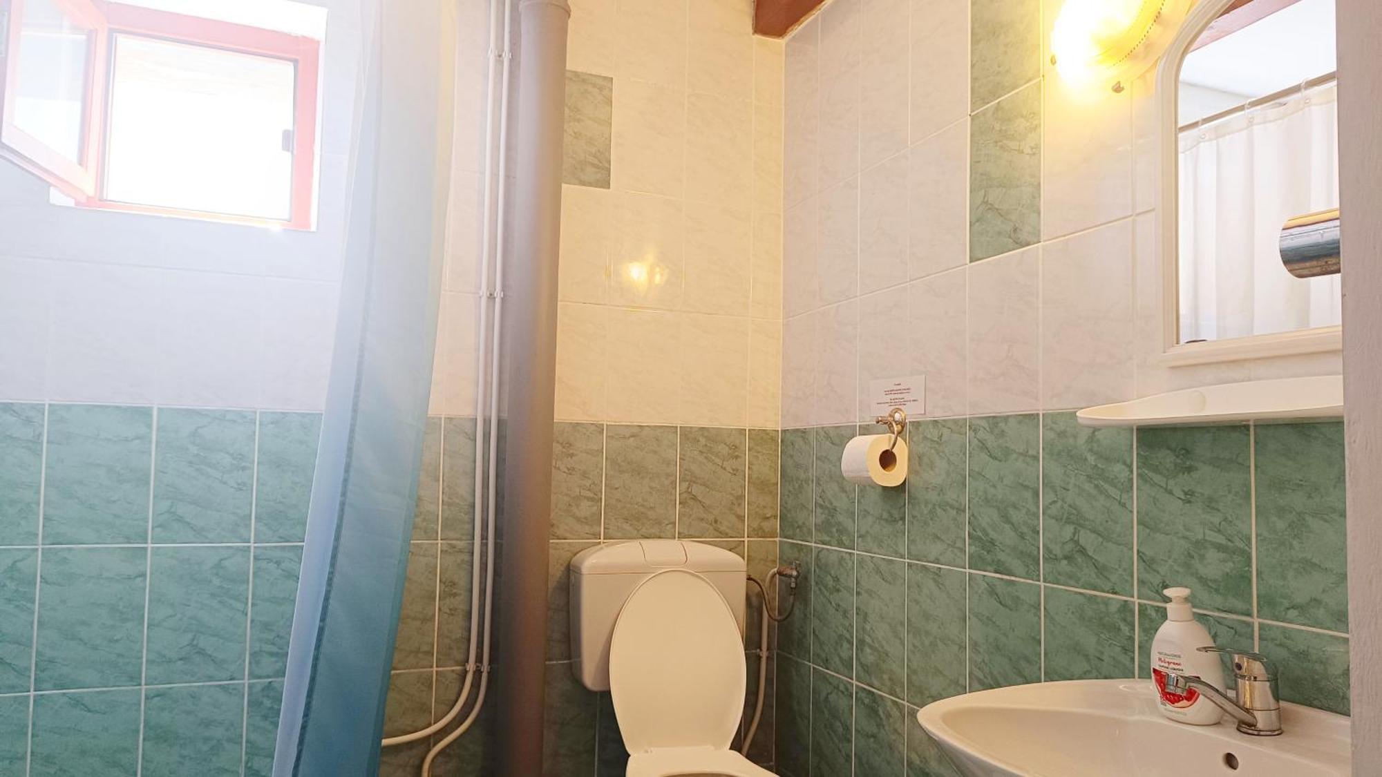 Pensiunea Valea Cernei Alsótelek Kültér fotó
